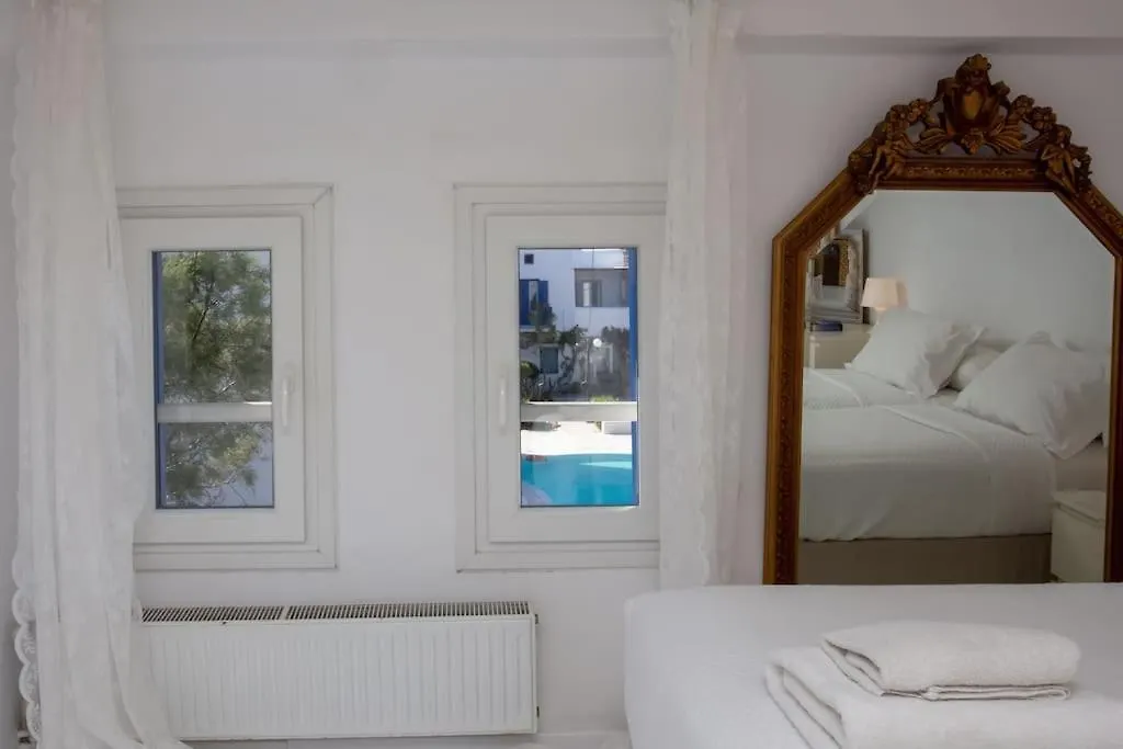 Vakantiehuis Mykonian Style W Shared Pool Houses 8 & 9 Ornos